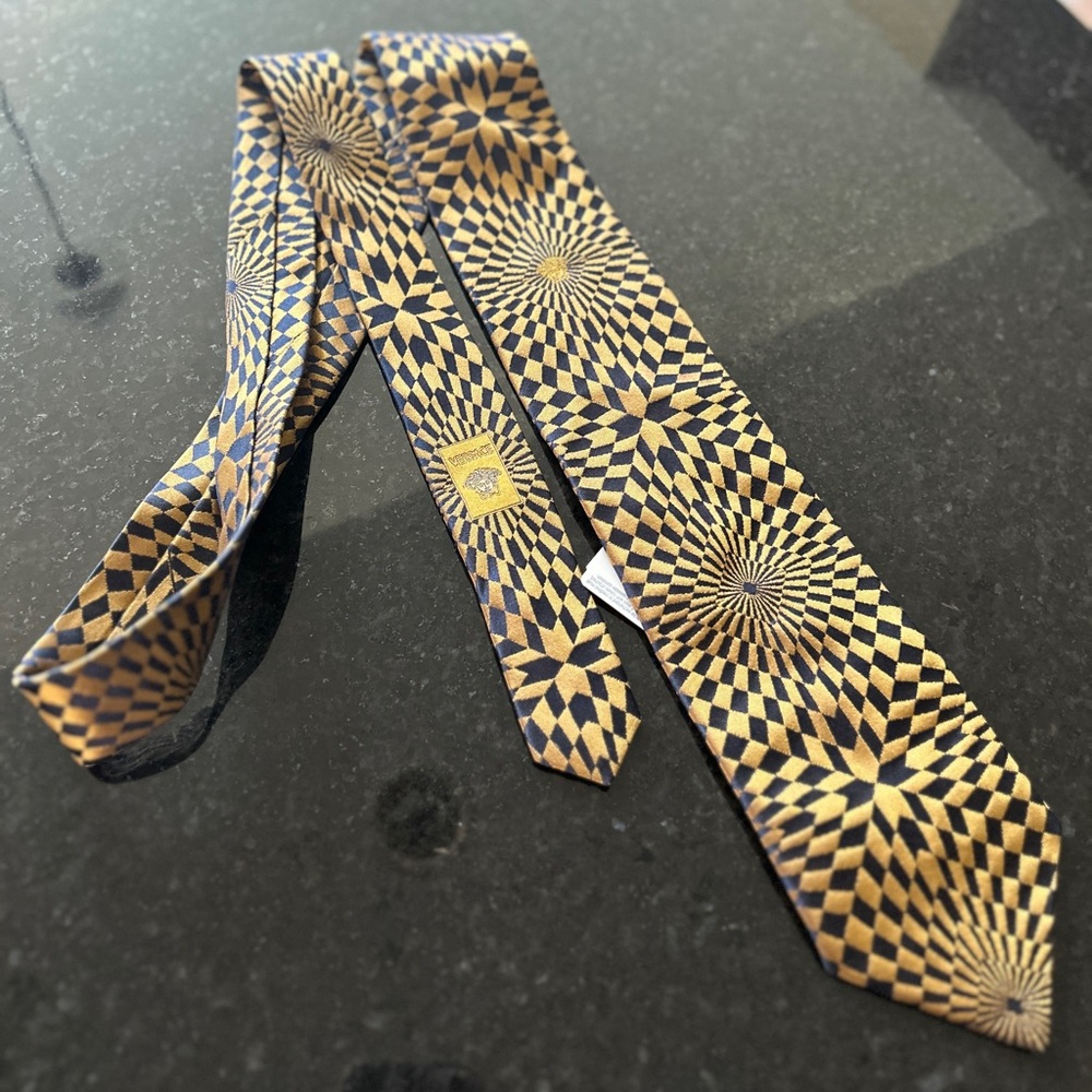 Vintage New With Tag 100% Silk Versace Navy & Gold Tie Made In Italy